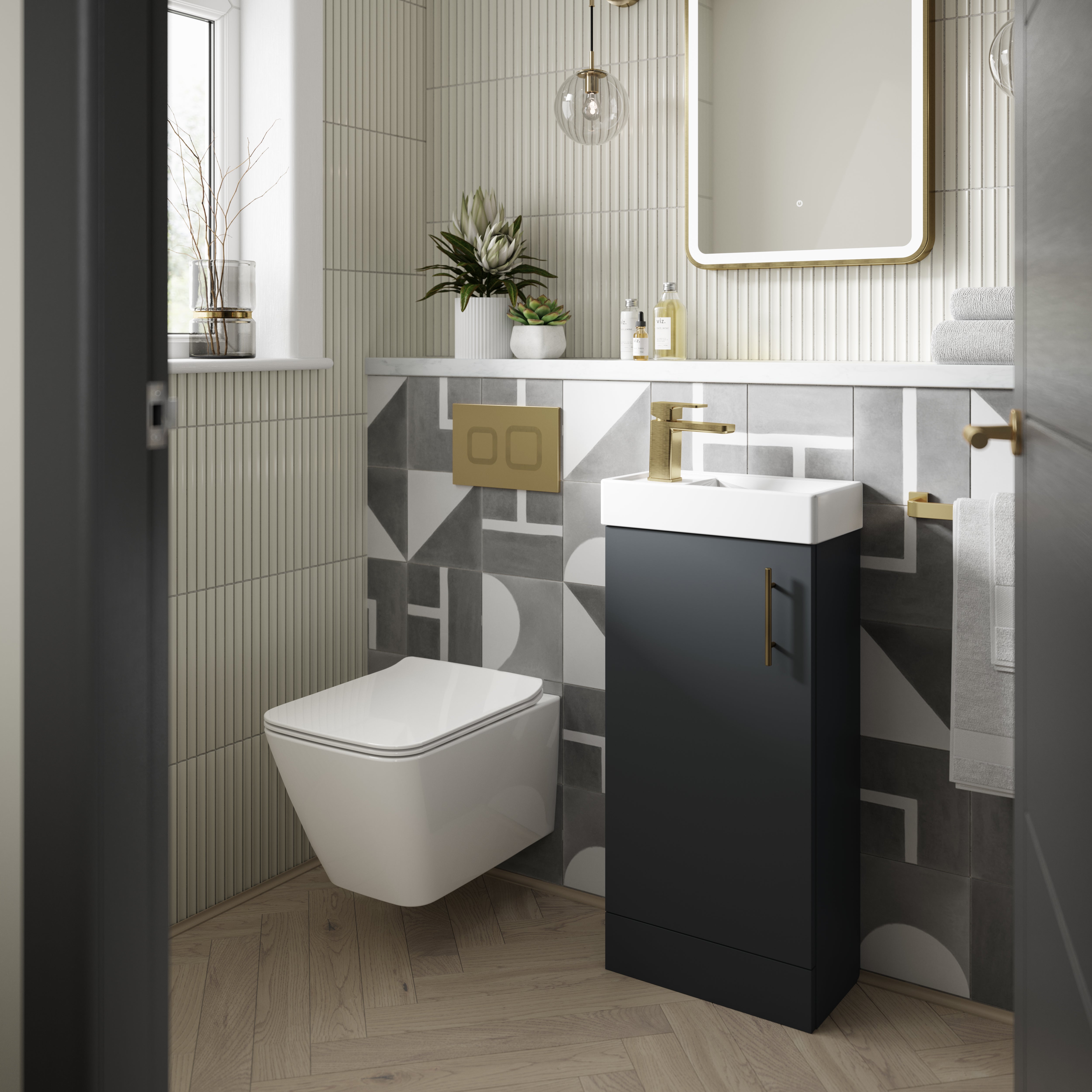 Rimless Wall Hung Pan & Seat