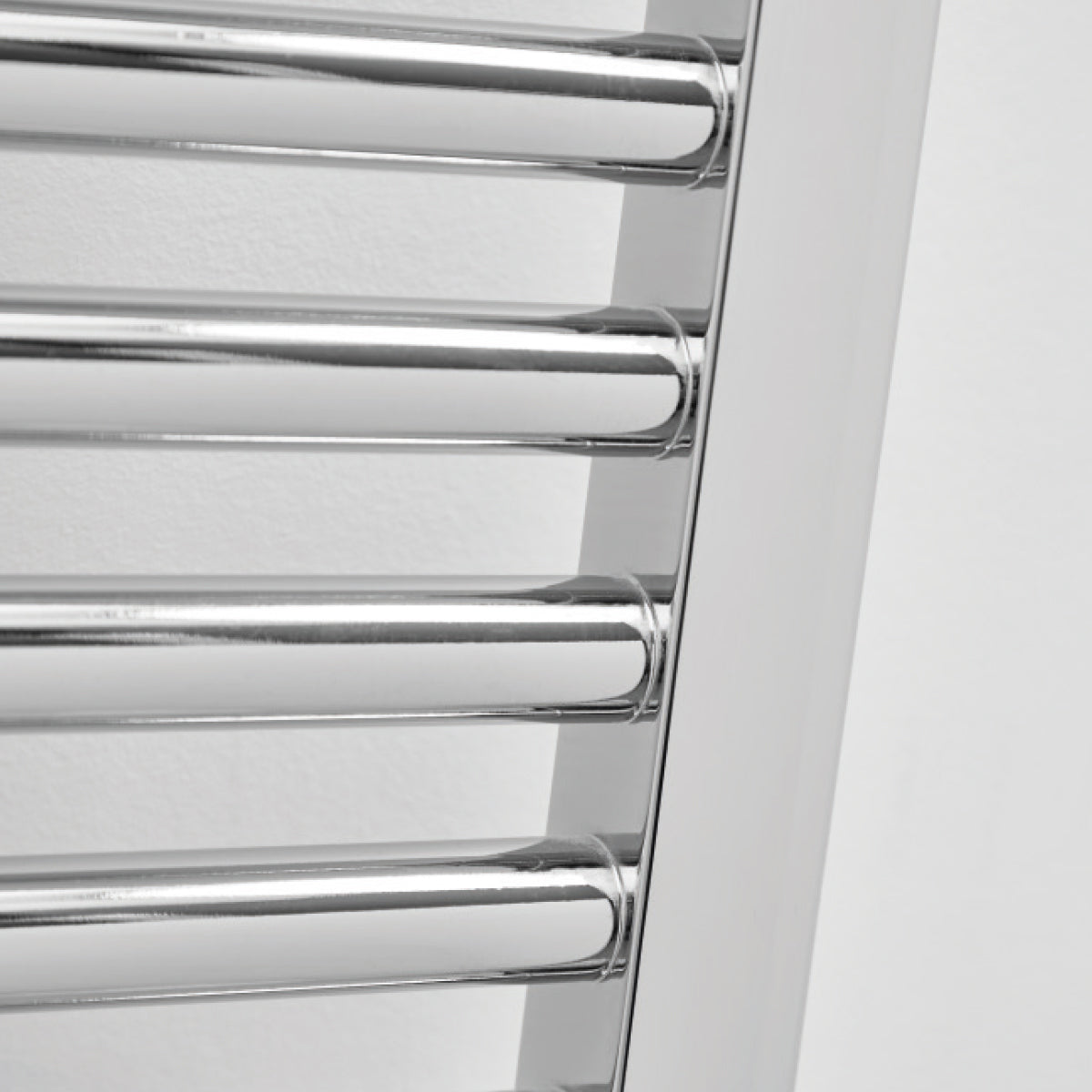 Strike Chrome 400X1000 Towel Rail