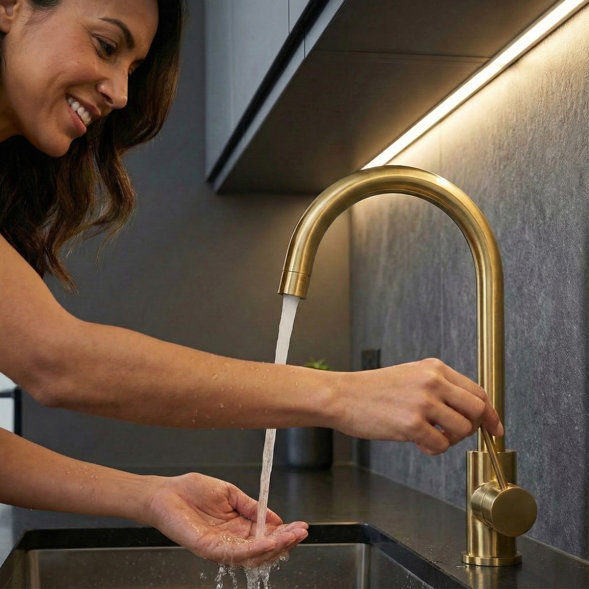 Arko Manhattan Single Lever Kitchen Sink Mixer Tap Swivel Spout - Brass