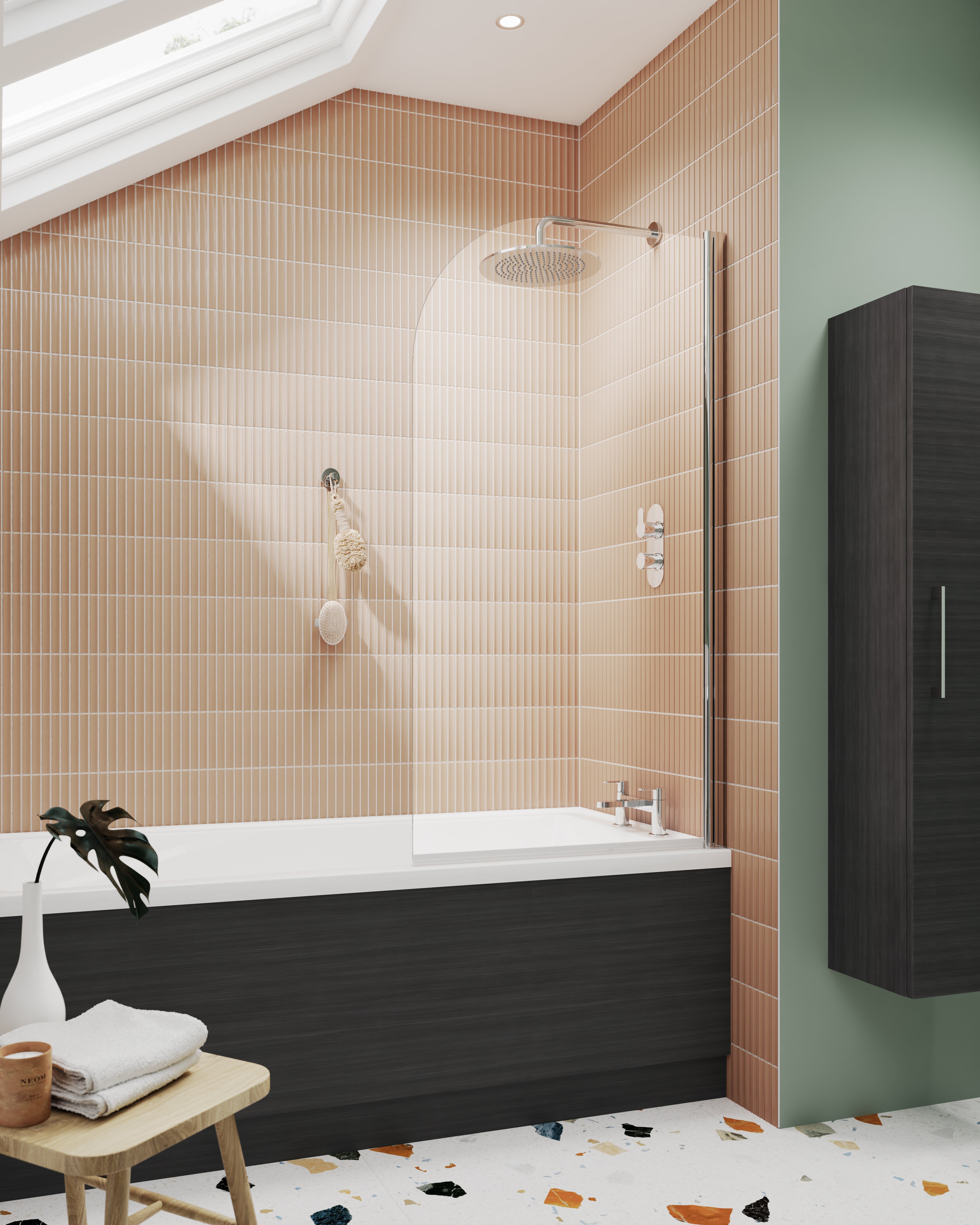 Round Hinged Bath Screen